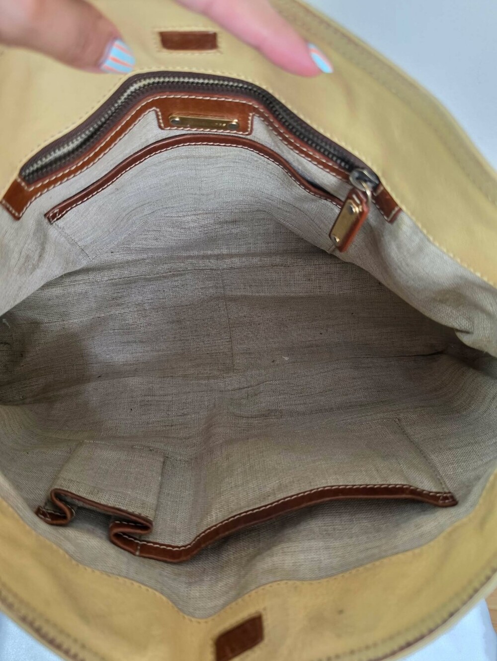 Vintage Michael Kors Beige and Brown Leather Shoulder Bag - Picture 9 of 16